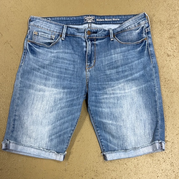 Signature by Levi Strauss Pants - Signature Levi Strauss Bermuda Denim Jean Shorts Size 14
